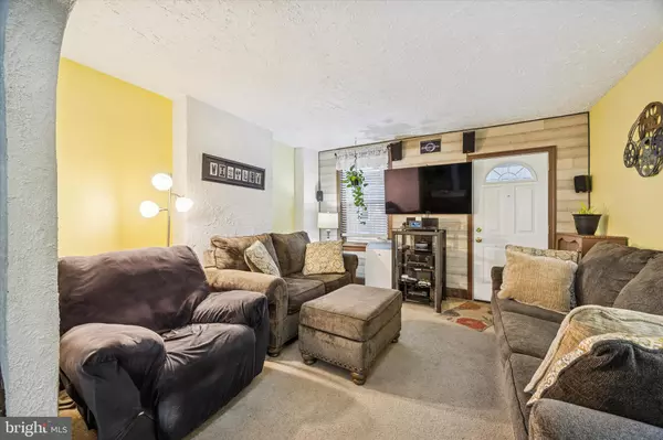 Conshohocken, PA 19428,378 E HECTOR ST