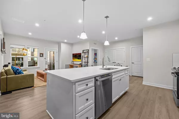 Sterling, VA 20164,21460 MOUNT STERLING TER #102