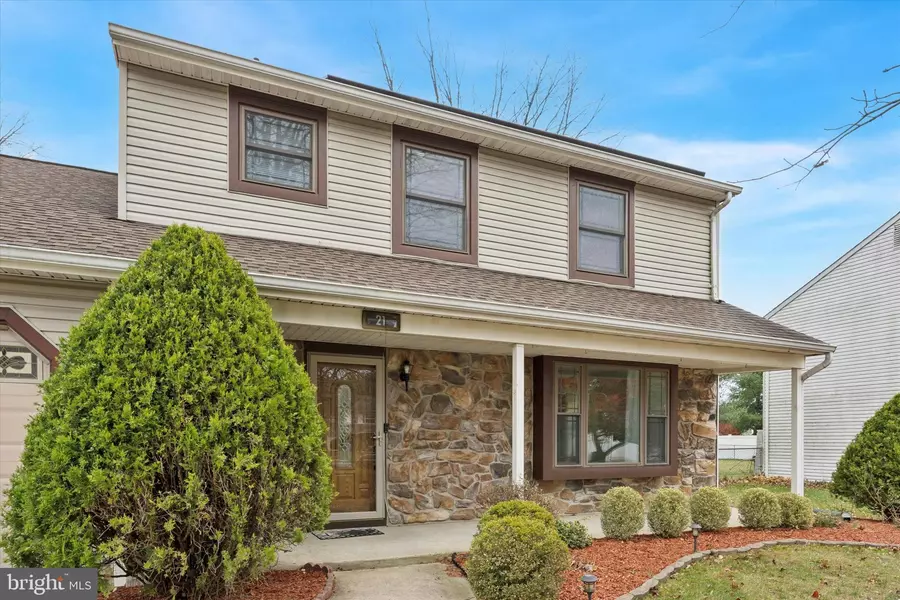 21 PARC RIDGE DR, Mount Holly, NJ 08060