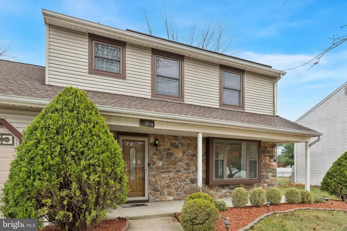 Mount Holly, NJ 08060,21 PARC RIDGE DR