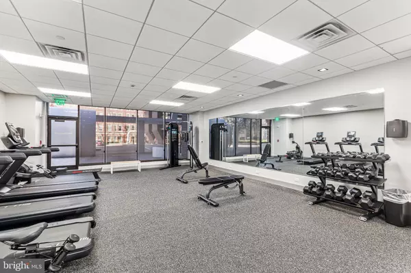 Philadelphia, PA 19106,233 S 6TH ST #603A