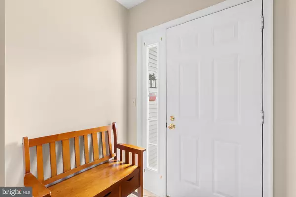 Lancaster, PA 17601,702 COUNTRY PLACE DR