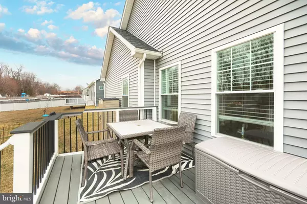 New Oxford, PA 17350,141 OXFORD BLVD