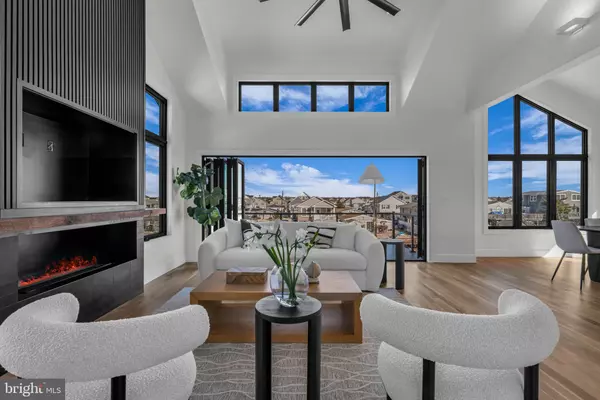 Tuckerton, NJ 08087,28 W NAVASINK DR