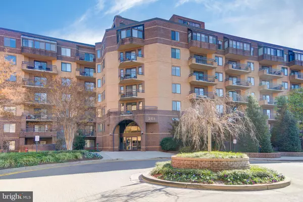 2111 WISCONSIN AVE NW #608, Washington, DC 20007