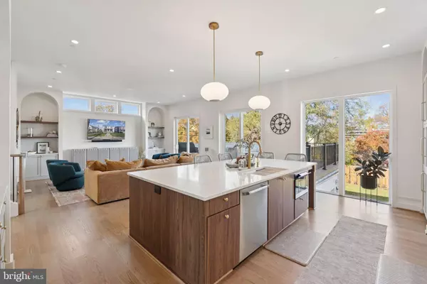 Washington, DC 20018,1708 LAWRENCE ST NE