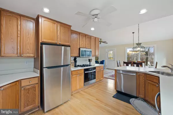 Rockville, MD 20850,527 BEALL AVE