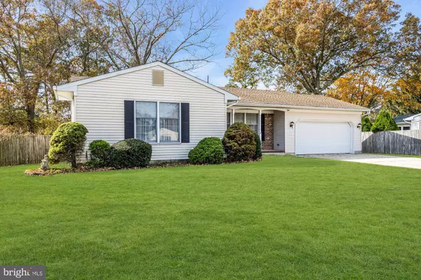 Lanoka Harbor, NJ 08734,704 OAK CT