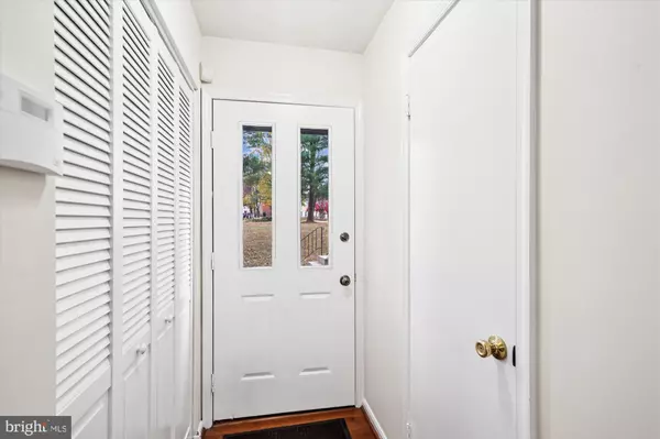 Columbia, MD 21045,5822 HUMBLEBEE RD