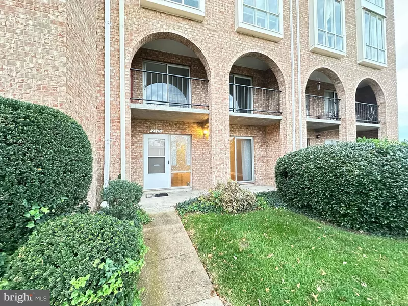 2625 WAGON DR #338, Alexandria, VA 22303