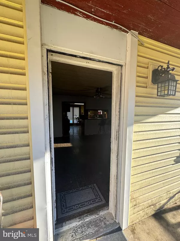 Pottsville, PA 17901,522 FOREST LN