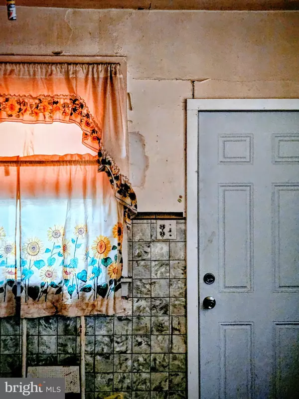 Philadelphia, PA 19145,2028 MOORE ST