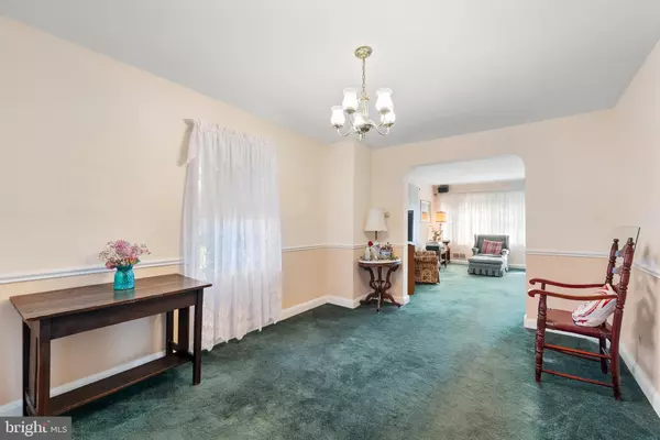 Towson, MD 21204,8 WINTHROP CT