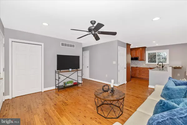 Ijamsville, MD 21754,11378 CANARY DR