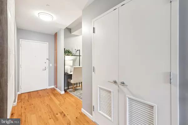 Philadelphia, PA 19102,1425 LOCUST ST #4F