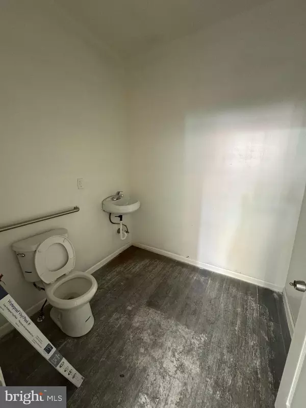 Philadelphia, PA 19121,1612 CECIL B MOORE AVE