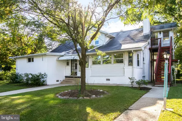 Audubon, NJ 08106,20 E MERCHANT ST #B