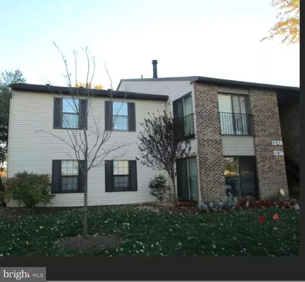 123-A BIRCHFIELD CT, Mount Laurel, NJ 08054