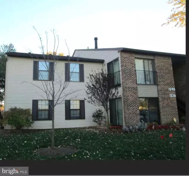 123-A BIRCHFIELD CT, Mount Laurel, NJ 08054