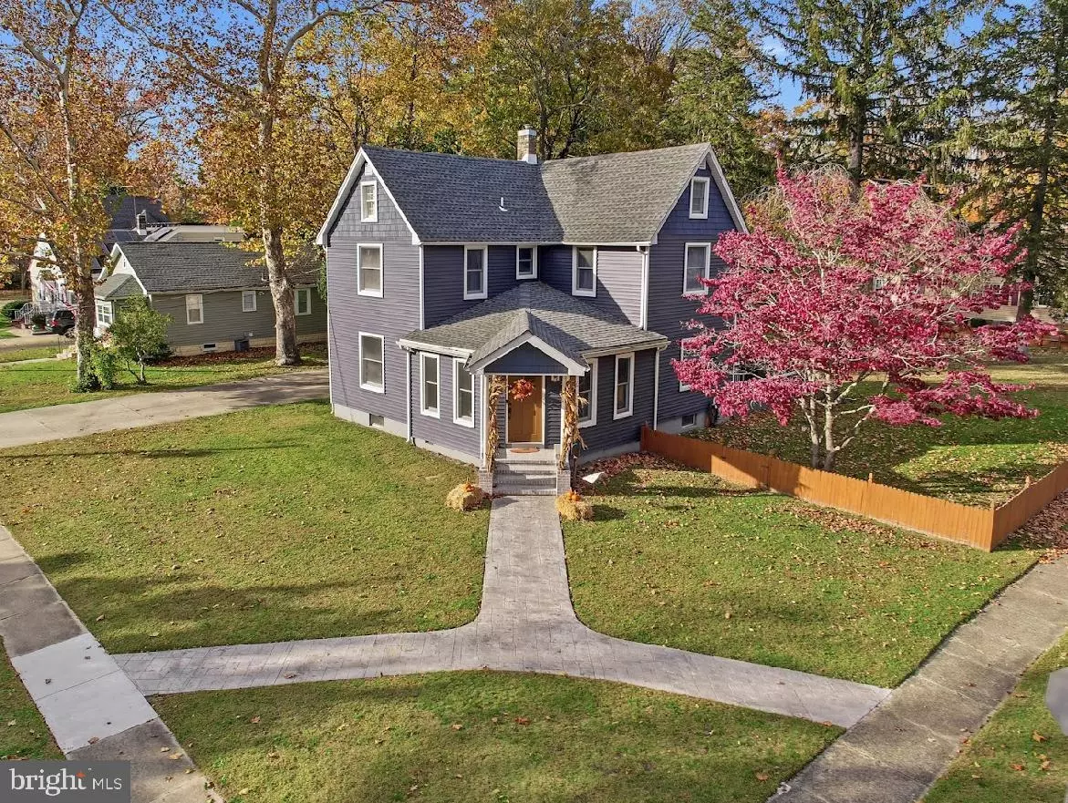 Hammonton, NJ 08037,369 S 3RD ST