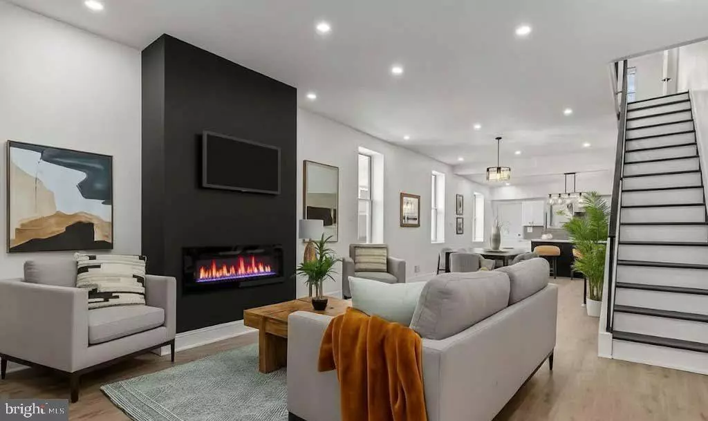 Philadelphia, PA 19151,5907 W GIRARD AVE