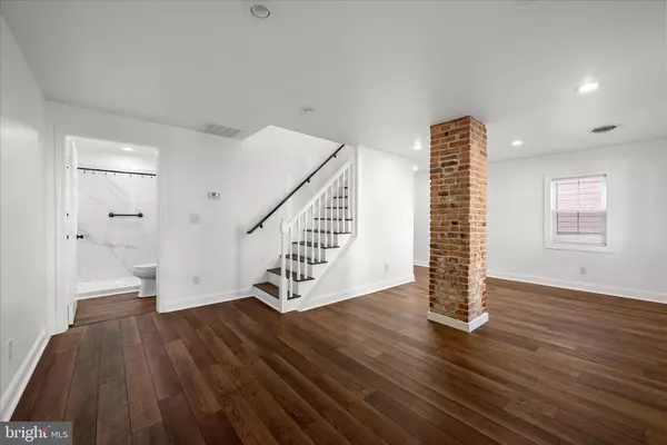 Winchester, VA 22601,117 E MONMOUTH ST