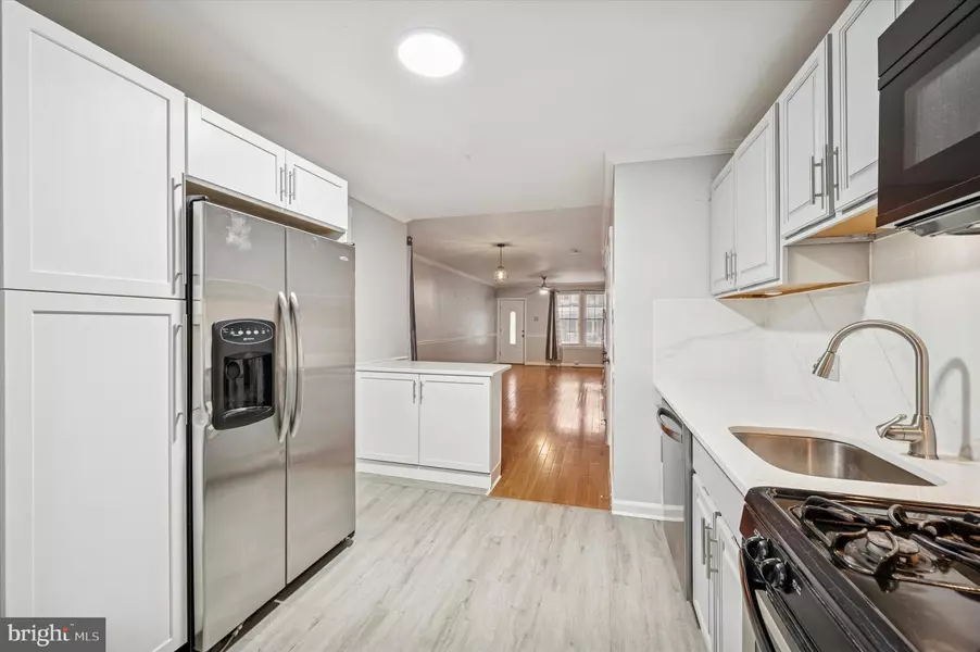 1319 N ROBINSON ST, Philadelphia, PA 19151