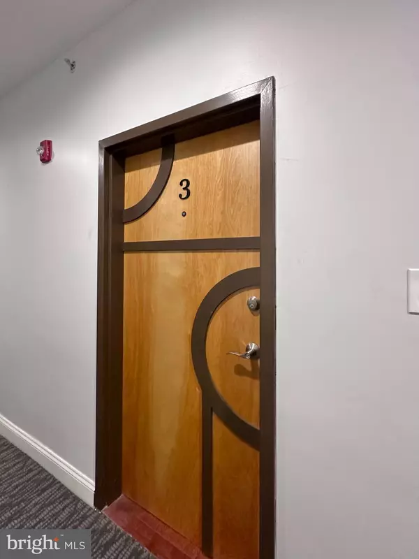 Philadelphia, PA 19107,118 S 12TH ST #4R