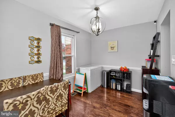 Severn, MD 21144,1847 HAWK CT