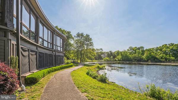 Gibbsboro, NJ 08026,23 CLEMENTON RD E