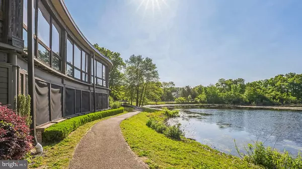 Gibbsboro, NJ 08026,23 CLEMENTON RD E