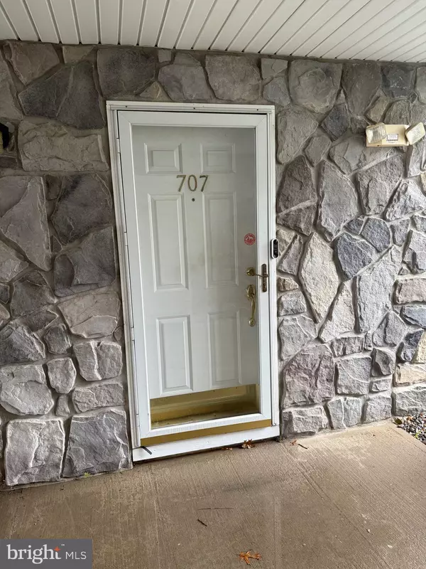 707 SCHLEY AVE, Toms River, NJ 08755