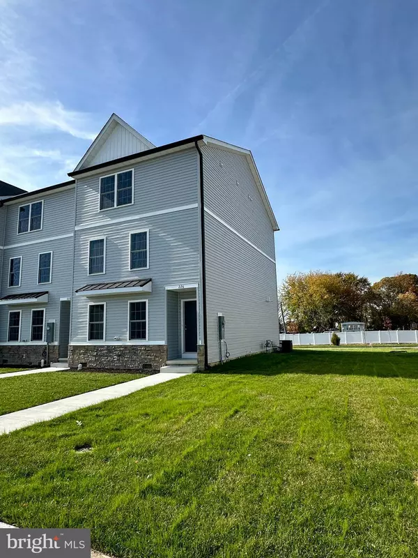 226 ROJAN RD, Dover, DE 19901