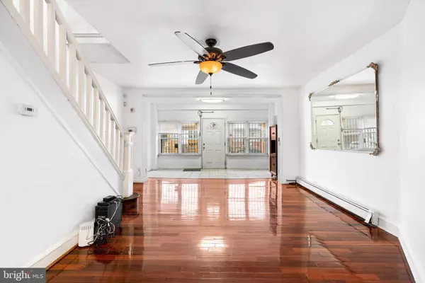 Philadelphia, PA 19120,232 W FISHER AVE