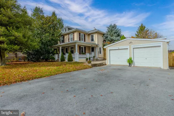 13 E SUMMIT ST, Mohnton, PA 19540