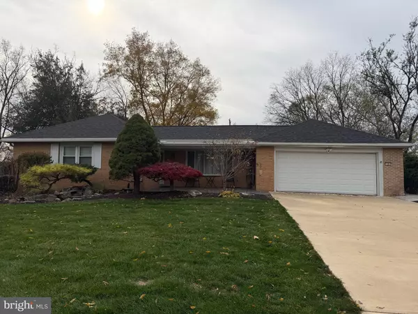 12 SHADY RD, Camp Hill, PA 17011