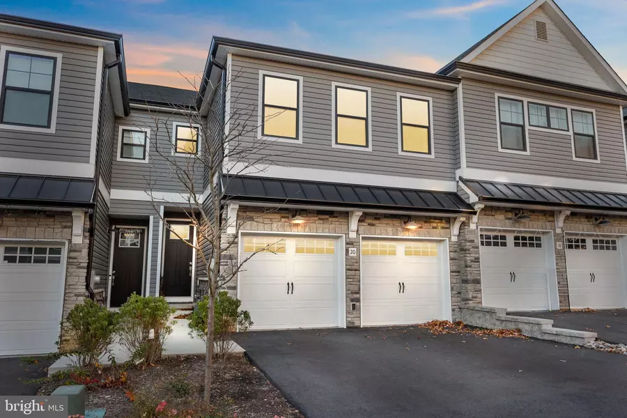 20 MILDRED GILL LN., Denville, NJ 07834