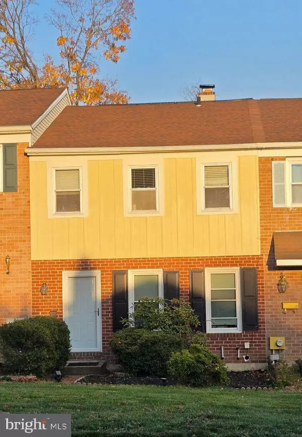 Doylestown, PA 18901,4 OLDE COLONIAL DR