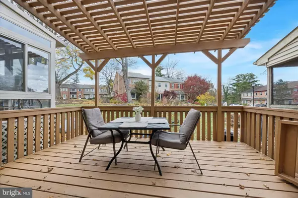 Doylestown, PA 18901,4 OLDE COLONIAL DR