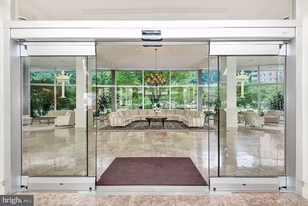 Washington, DC 20016,4201 CATHEDRAL NW #407W