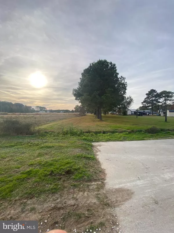 Crisfield, MD 21817,27160 CASH CORNER