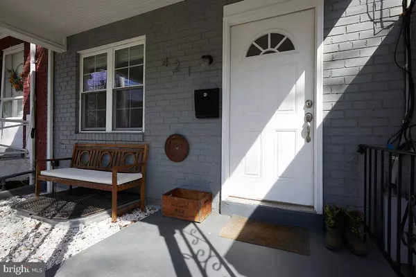 Washington, DC 20011,421 LONGFELLOW ST NW