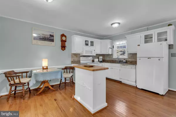 Annapolis, MD 21403,1005 HYDE PARK DR