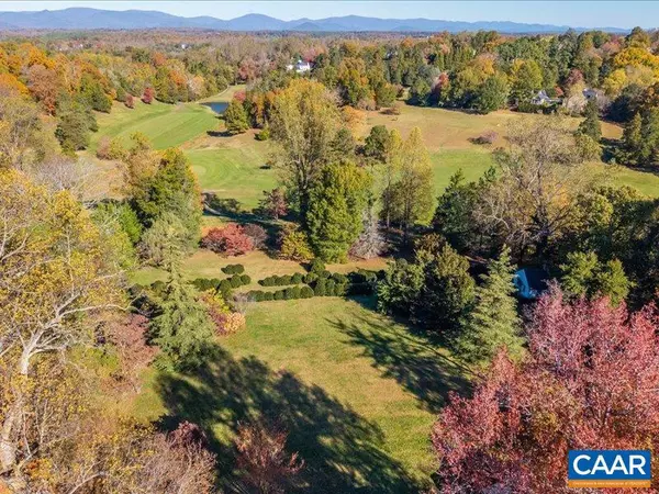 Charlottesville, VA 22901,640 IVY LN