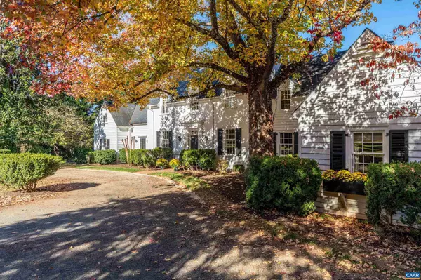 Charlottesville, VA 22901,640 IVY LN