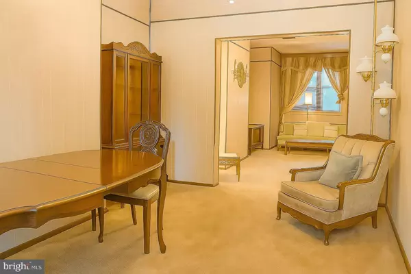 Washington, DC 20002,648 E ST NE