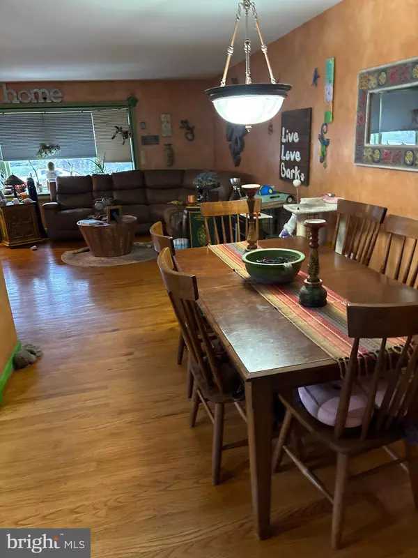 Philadelphia, PA 19152,8941 DEWEES ST