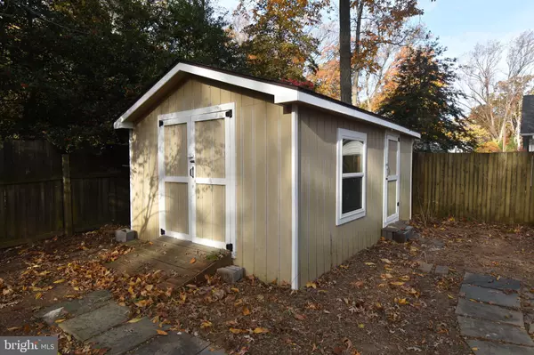 Falls Church, VA 22043,2622 SHELBY LN