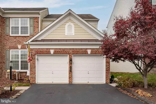 Lorton, VA 22079,8187 DOUGLAS FIR DR