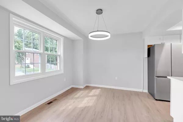 Lorton, VA 22079,7403 LARNE LN